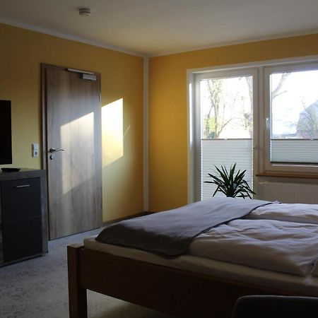 Vorsicht Hotel Deyelsdorf Buitenkant foto