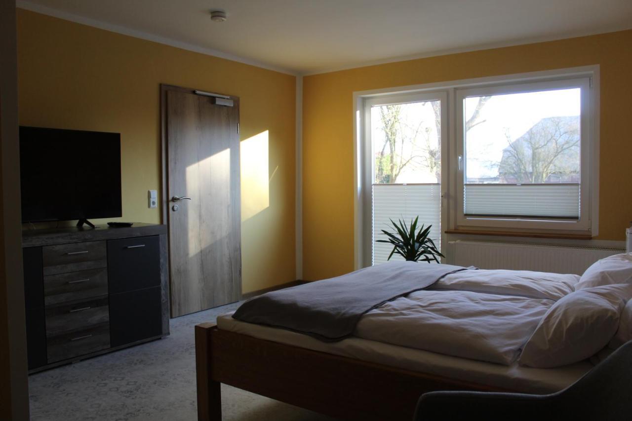 Vorsicht Hotel Deyelsdorf Buitenkant foto